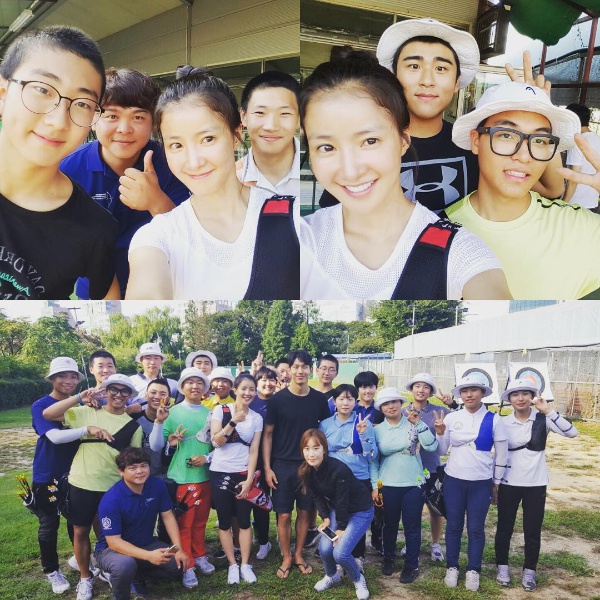 이시영이 오는 7일 개최되는 전국체전 성공을 기원하며 서울체고 양궁팀과 인증샷을 게재했다./사진= 인스타그램 캡처