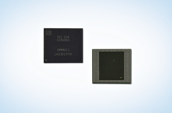 삼성전자가 10나노급 공정기술을 기반으로 16Gb LPDDR4를 양산, 8GB 모바일 D램을  출시했다. 사진=삼성전자