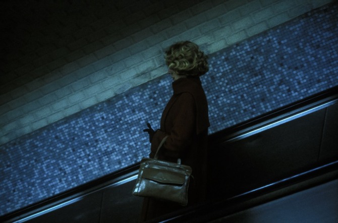 프랑스의 사진작가 돌로레스 마라(Dolores Marat)의 '지하철(metro), 파리, 뉴욕 시리즈'.