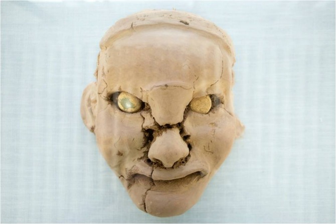 웅녀 초상 토기, 동석병용시대 홍산문화(B.C. 4500-B.C. 3000), 내몽고 자치구 우하량 박물관