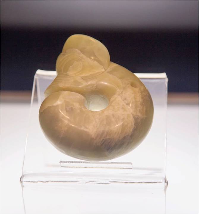 옥웅룡, 동석병용시대 홍산문화(B.C. 4500-B.C. 3000), 내몽고 자치구 우하량박물관