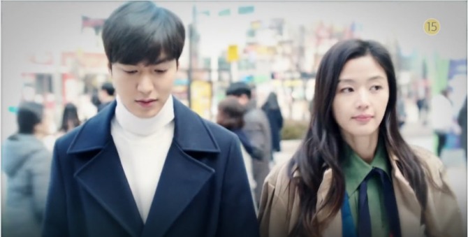 [수목드라마] '푸른 바다의 전설' 전지현-이민호…그래서 진짜 결말이 달라질까? (14회 예고, 시청률) /사진=SBS 수목드라마 '푸른바다의 전설' 방송캡처(수목드라마 '푸른 바다의 전설' 전지현, 이민호)