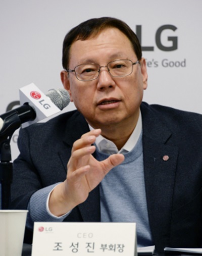 조성진 LG전자 신임 CEO가 6일(현지시간) 미국 라스베이거스에서 기자회견을 갖고  “‘1등 체질’을 LG전자의 모든 사업에 이식해 LG 브랜드를 고객이 선도하는 진정한 일등 브랜드로 만들겠다