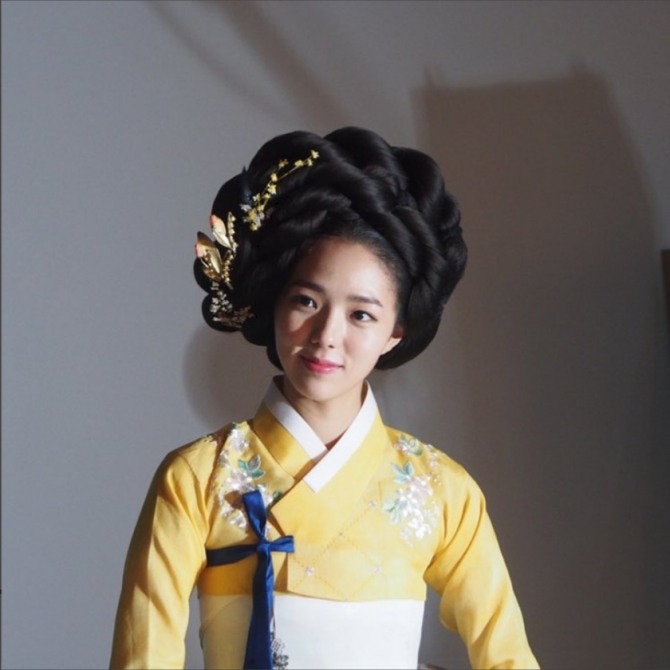 홍길동(윤균상)을 흠모하는 송가령으로 변신한 채수빈/사진=채수빈 인스타그램 캡처