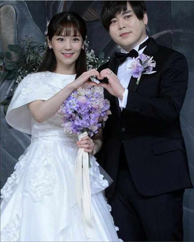 12일 결혼식을 올린 문희준과 소율/사진=인스타그램 캡처