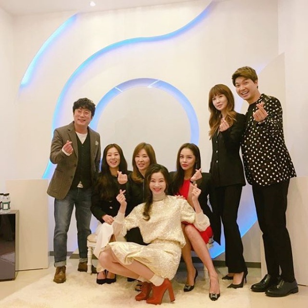 14일 첫 방송되는 KBS2 새 화요 예능 출연진인 이수근, 장신영, 이미숙, 윤소이, 박시연, 이다해, 박수홍(왼쪽부터)./사진=박시연 인스타그램 캡처
