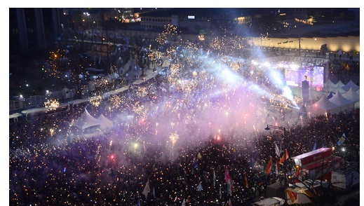 박 전 대통령 탄핵 촉구 촛불 집회 모습. 사진/뉴시스  
