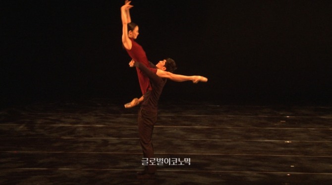 이은선 안무의 '나의 그대여'