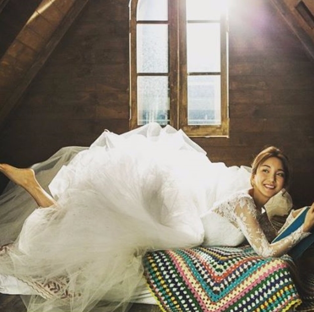 가수 바다가 23일 오후 서울 중구 약현성당에서 9세 연하 사업가와 결혼식을 올린다./사진=바다 인스타그램 캡처