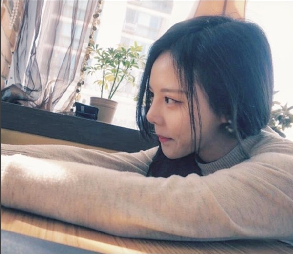 [토요일 예능] '내 귀에 캔디' '바니바니' 박민영! '밤비' 이열음? 비밀스러운 일상 들여다보니 ('내 귀에 캔디' 이준기, 김민재 캔디 정체 누구?) /사진=(상) 배우 박민영 인스타그램, (하) 배우 이열음 인스타그램 