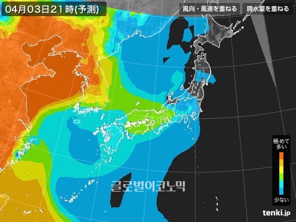일본기상협회에 따르면 3일 오후 한반도 초미세먼지 농도는 점차 세력을 강화하다 퇴근 무렵부터 자정에 걸쳐 '매우 나쁨' 단계가 될 것으로 예상된다 / 사진=일본기상협회