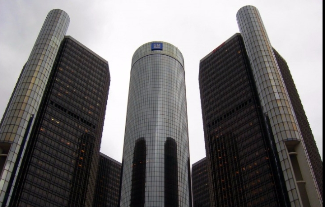 미국 디트로이트에 위치한 GM 본사 르네상스 센터 전경.