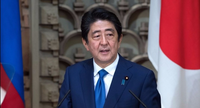 아베 총리는 참의원 외교방위위원회에서 북한의 탄도미사일 기술에 관해 일본을 위협할 수 있다고 말했다. 자료=jp.sputniknews.com
