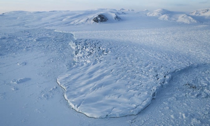 캐나다 앨버타대학에서 2만년 전 기후 정보가 기록된 '빙상코어'를 소실한 것으로 드러났다. 자료=The Guardian