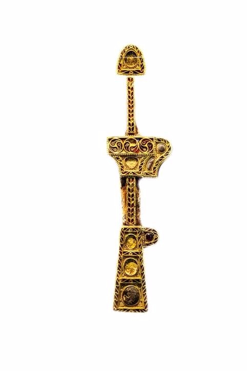 경주 14호 고분군에서 출토된 신라 5~6세기 장식보검, 국립경주박물관