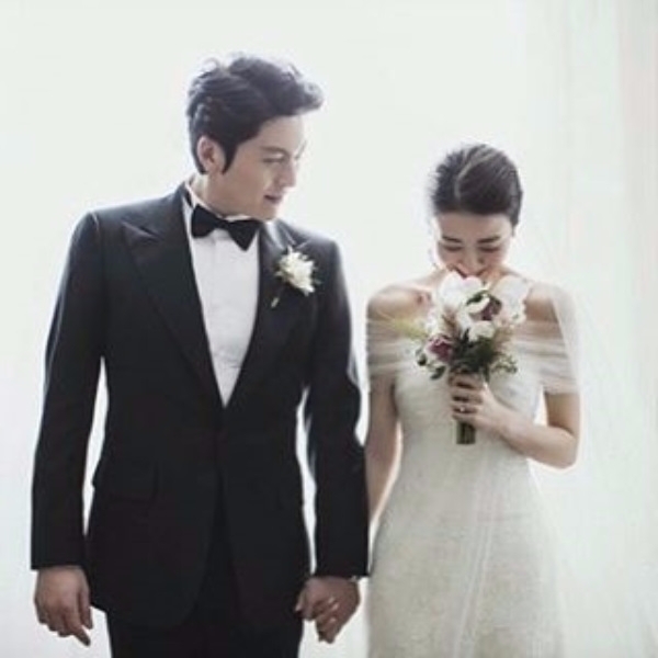 지난 1월 결혼식을 올린 류수영-박하선 부부가 24일 임신 소식을 전했다. 사진=인스타그램 캡처