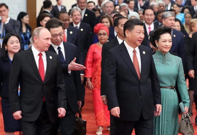시진핑 국가주석과 푸틴 대통령은 14일 정상회담을 통해, 중∙러 실무협력 수준을 한층 더 강화시키기로 협의했다. 자료=gov.cn