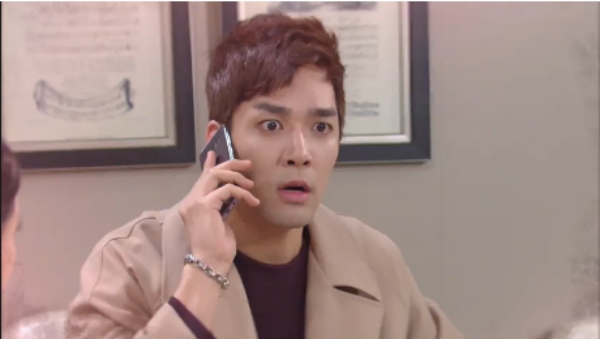 '이름 없는 여자' 홍지원에게 걸려온 의문의 전화 한통…또 다른 반전? (20회 줄거리 예고) /사진=KBS 2TV 일일 저녁드라마 '이름 없는 여자' 20회 예고 줄거리 캡처 ('이름 없는 여자' 몇부작? 등장인물 오지은-손여리 역, 배종옥-홍지원 역, 박윤재-구도치 역, 서지석-김무열 역, 최윤소-구해주 역)