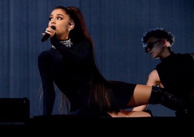 아리아나 그란데의 23일 맨체스터 공연장 테러 소식에 아리아나의 내한 공연 여부가 다시 수면위로 떠올랐다. /출처=아리아나 그란데 인스타그램