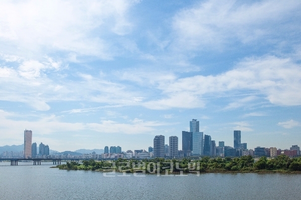 기상청 오늘날씨 일기예보와 미세먼지.