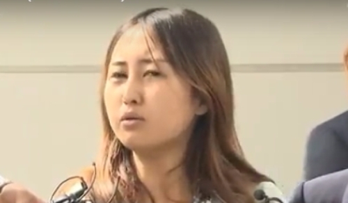 최순실씨 딸 정유라씨가 31일 오후 4시21분 서울 서초동 서울중앙지검에 도착했다. 사진=연합뉴스tv