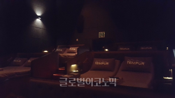 압구정 CGV 템퍼시네마 모습.