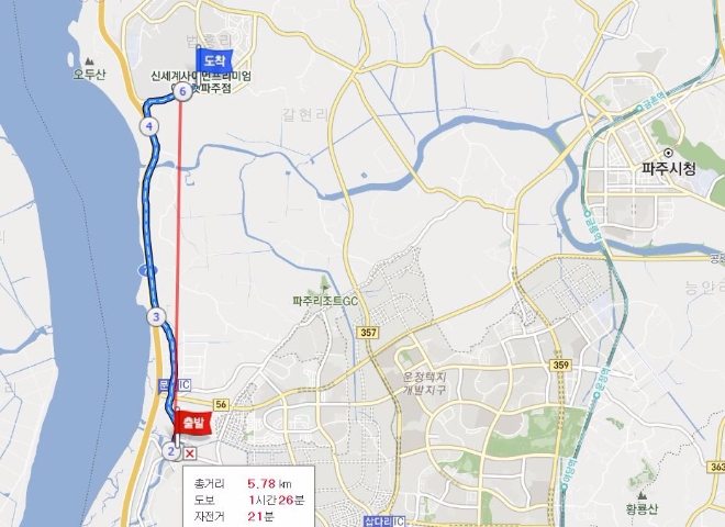 구매력을 갖춘 수도권에 아웃렛 출점이 집중되다 보니 상권이 겹치는 일도 벌어지고 있다. 경기도 파주에 위치한 롯데 프리미엄아울렛과 신세계사이먼 프리미엄아울렛은 거리가 6㎞에 불과하다. 사진=포털사이트 '다음' 지도 캡처