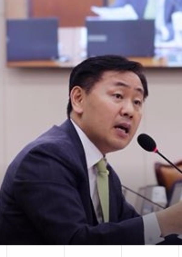 국민의당 김관영 의원은 프랜차이즈 업체 오너의 추문이나 일탈로 인한 불매운동으로 경제적 피해를 입은 가맹점주들을 지원하는 일명 '호식이 배상법'을 지난 20일 발의했다. 사진=김관영 페이스북