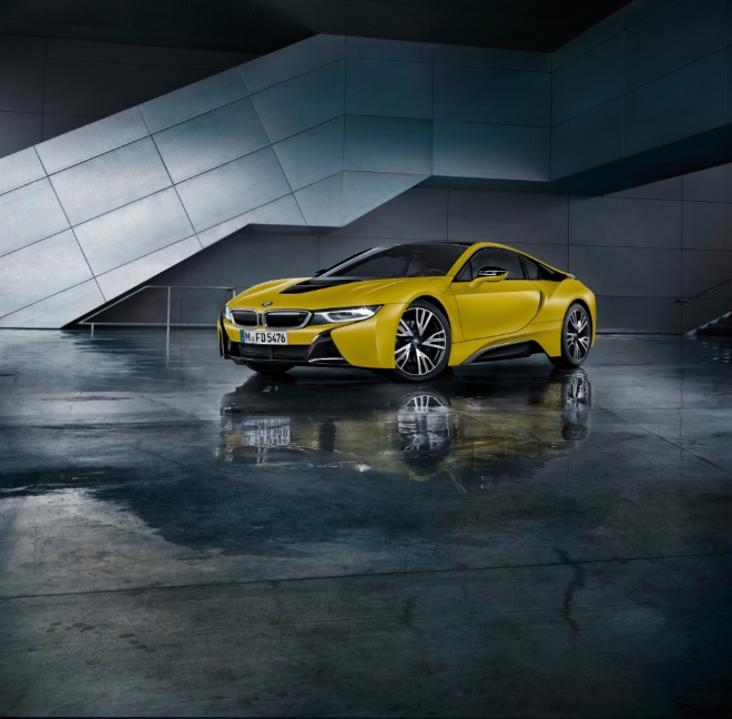 BMW의 'i8 프로토닉 프로즌 옐로우 에디션'