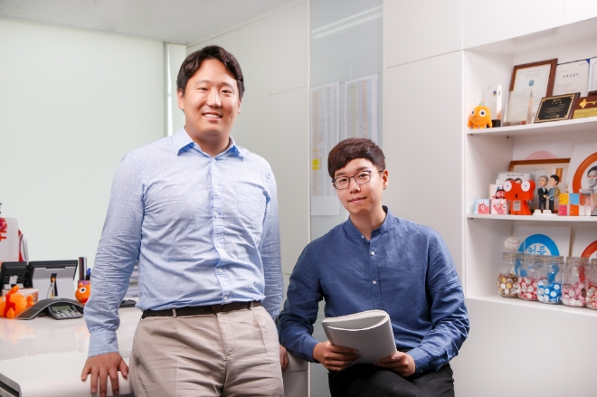 티몬 신현성 이사회 의장(왼쪽)과 유한익 신임 대표이사.