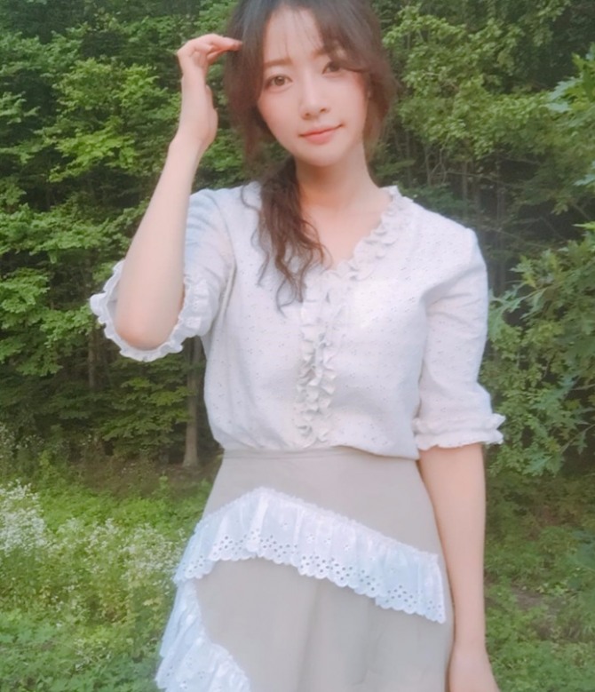 '쌈 마이웨이'에서 백설희로 열연한 송하윤이 8일 공개한 근황. 사진=송하윤 인스타그램 캡처