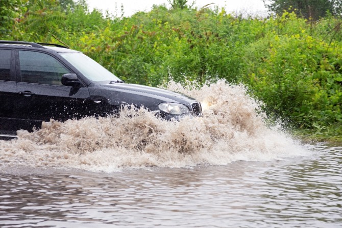 지난 16일 청주지역에서 발생한 홍수로 인해 차량 1000여대가 침수된 것으로 파악된다. 