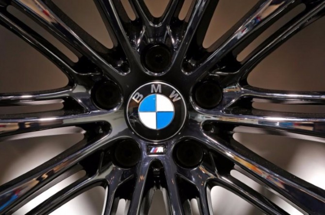 BMW가 배출가스와 담합 의심에 대한 언론 보도에 대해 전면 부인했다. 사진=로이터/뉴스1