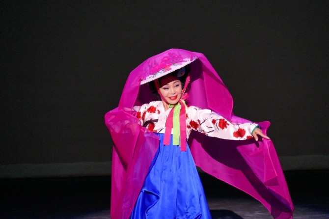 김애미의 교방입춤