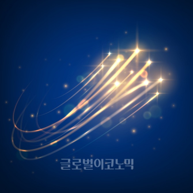 한국천문연구원에 따르면 페르세우스 유성우(별똥별)가 12일 밤 11시부터 내일 새벽에 이르기까지 나타난다. 