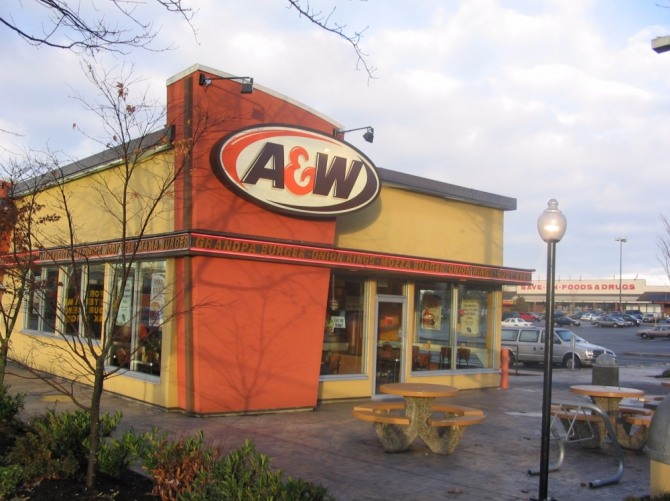 미국 햄버거 전문점 A&W 레스토랑.