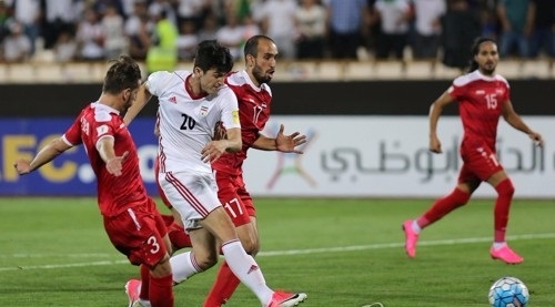 시리아는 5일 자정(한국시간) 테헤란 아자디 스타디움에서 열린 이란과 2018 러시아 월드컵 최종예선 마지막 경기에서 후반 추가시간 터진 오마르 알 소마의 동점골에 힘입어 2-2로 비겼다./연합뉴스