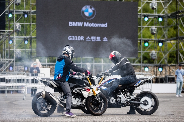 'BMW 모토라드 데이즈 2017' 스턴트 쇼 / 사진=BMW 모토라드 제공