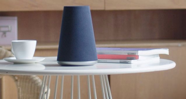 네이버의 AI 클로버가 적용된 AI스피커 '웨이브'.