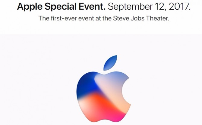 애플의 아이폰 시리즈 최신작인 '아이폰X(아이폰 텐)'이 13일 오전 2시 우주선 모양의 신사옥에 건립된 '스티브 잡스 극장(Steve Jobs Theater)'에서 공개된다. 