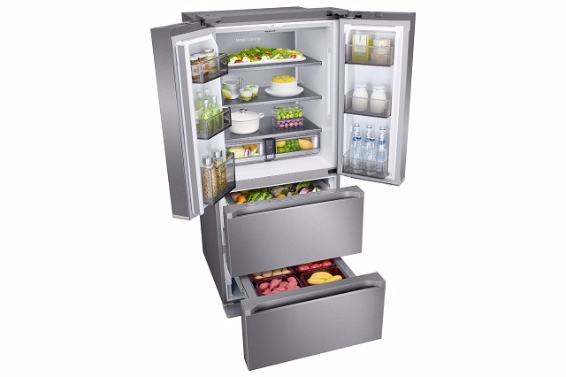 삼성전자가 2011년 이후 6년 만에 출시한 프리미엄 김치냉장고 ‘김치플러스’.