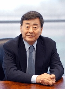 김준기 전 동부그룹 회장. 성추행 혐의로 논란이 된 김준기 회장이 21일자로 사임했다.