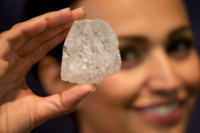 세계에서 두 번째로 큰 다이아몬드 '레세디 라 로나(Lesedi La Rona). 사진=AP/뉴시스
