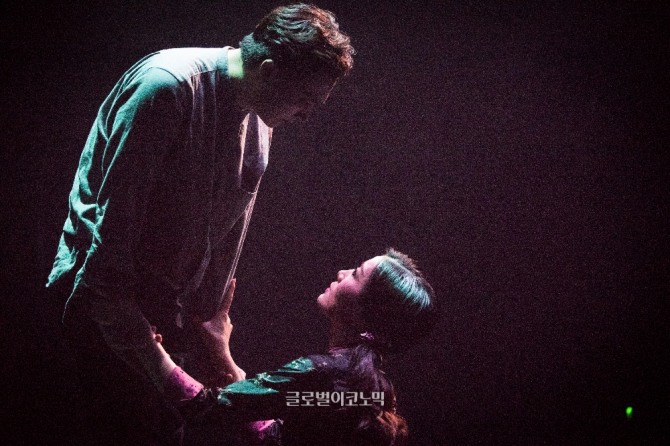 강윤정 안무의 '장화홍련, 잔혹한 기다림'