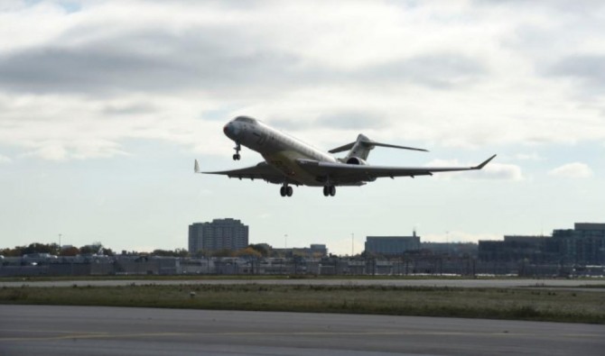 캐나다 항공회사 봄바디어의 신형 비즈니스 제트기 '글로벌7000'. 사진=로이터/뉴스1