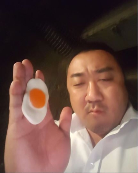 ‘범죄도시’가 400만 돌파를 앞둔 가운데 마동석의 깜찍한 홍보 방법이 관심을 끈다. 사진=마동석 인스타그램