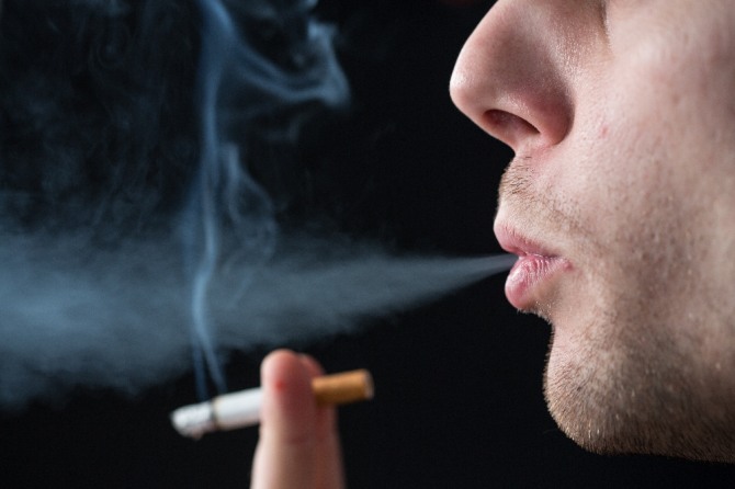 미국 인구의 20.1%에 해당하는 약 4900만명이 습관적으로 흡연을 하고 있는 것으로 조사됐다. 자료=글로벌이코노믹
