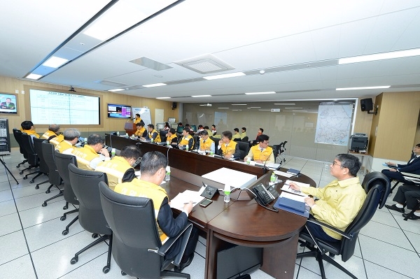한국가스공사가 15일 포항에서 발생한 진도 5.4 지진과 관련하여 전국 4개 LNG 기지 및 공급시설 긴급점검을 시행했다. 사진=한국가스공사. 