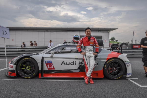  팀 아우디 코리아 유경욱 선수와 아우디 R8 LMS 컵 카