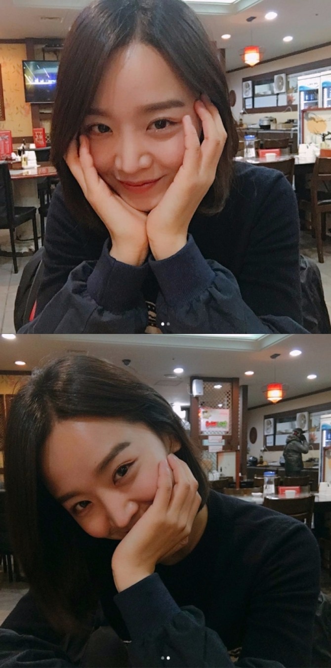 KBS2  주말드라마 '황금빛 내인생'에서 첫 주연으로 시청률 40%대를 넘긴 신혜선이 11일 밤 자신의 인스타그램을 통해 환한 미소를 짓는 사진을 공개해 시선을 끌고 있다. 사진=신혜선 인스타그램 캡처